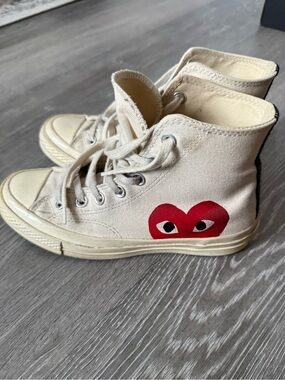 Comme des garçon PLAY converse